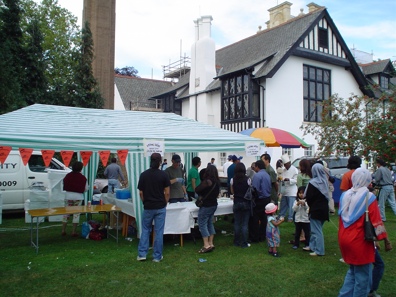 Late-comers at the Merdeka gathering, 2004